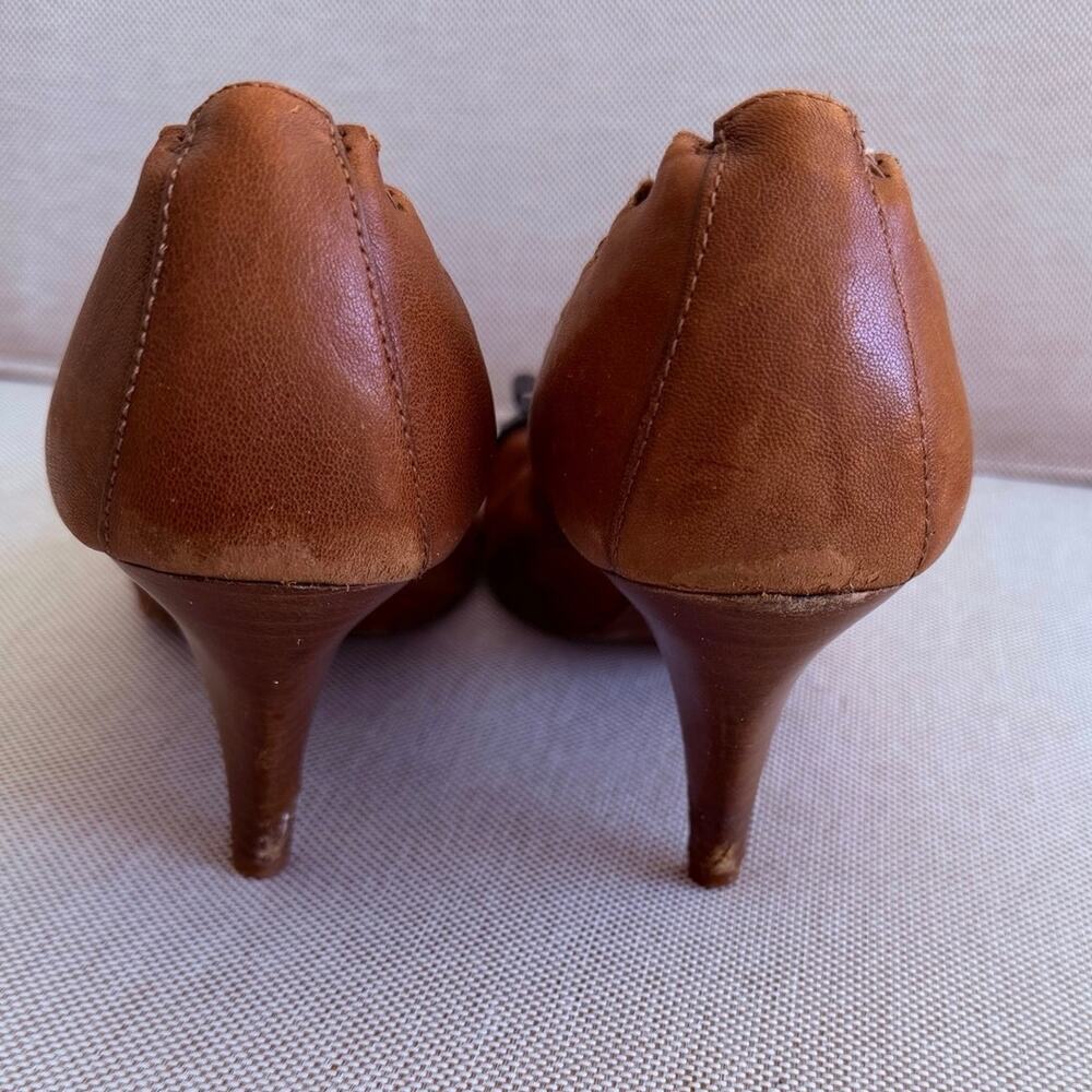 Tory Burch Camel and Black Kitten Heel Leather Pumps Size 8.5​ - Picture 6 of 6